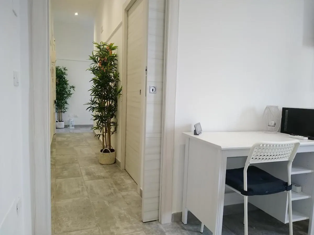 Belloluogo B&B Lecce 0*,  Italy